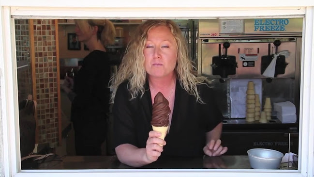 Opinii despre Beacon Drive In Restaurant în Victoria - Hospitality and gastronomy