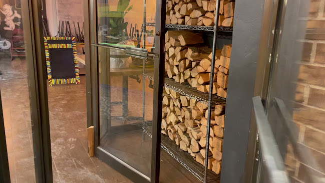 Opinii despre Woody Wood Burger în Richmond Hill - Hospitality and gastronomy