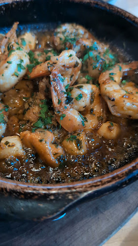 230 Commerce Valley Dr E #2, Thornhill, ON L3T 7Y3