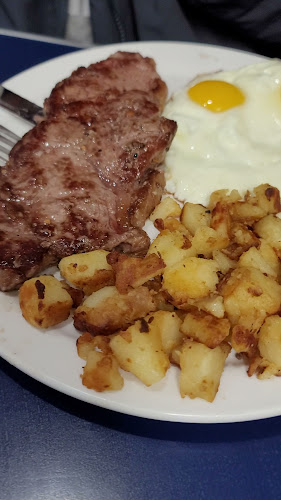 Opinii despre Three Coins Open Kitchen& Breakfast and Lunch în Richmond Hill - Hospitality and gastronomy