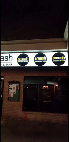 Opinii despre Smash Kitchen and Bar în Markham - Hospitality and gastronomy