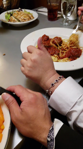 Opinii despre Demetre's Family Eatery în Stratford - Hospitality and gastronomy