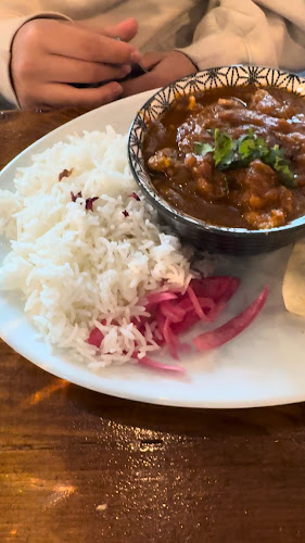 Opinii despre Masala Boyz Indian Lounge and Bar în Langley Twp - Hospitality and gastronomy