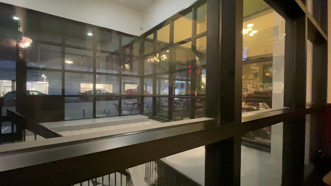 Opinii despre Joyeaux Café & Restaurant în Vancouver - Hospitality and gastronomy