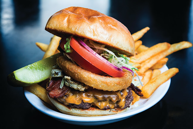 Ye Olde Squire - Hamilton Mountain (Upper James) - Hamilton