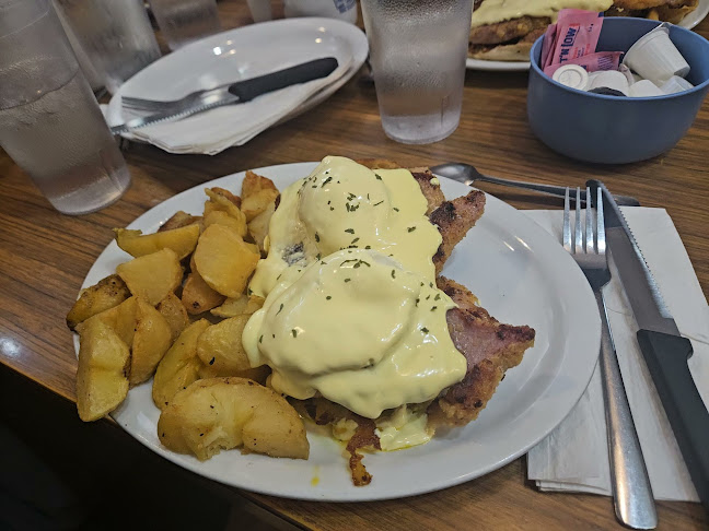 Opinii despre Rainbow Restaurant în Oshawa - Hospitality and gastronomy