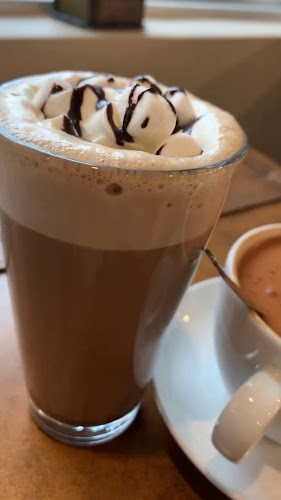 Opinii despre Halo Espresso Bar în Mississauga - Hospitality and gastronomy