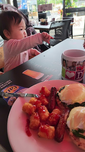 Cafe Diplomatico Restaurant & Pizzeria - Hospitality and gastronomy