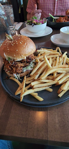 Opinii despre Moxies Prince George Restaurant în Prince George - Hospitality and gastronomy