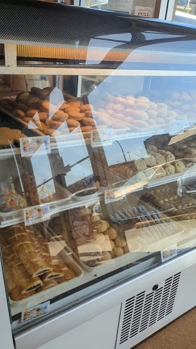 Opinii despre Minoo Cafe bakery în Coquitlam - Hospitality and gastronomy