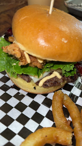 6ixside Burger (Pickering)