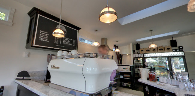 198 W 18th Ave, Vancouver, BC V5Y 2A5