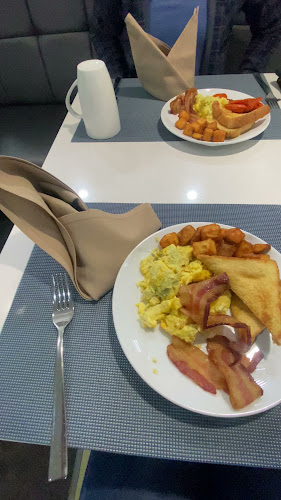 Opinii despre Aqua Lounge & Restaurant în Kitchener - Hospitality and gastronomy