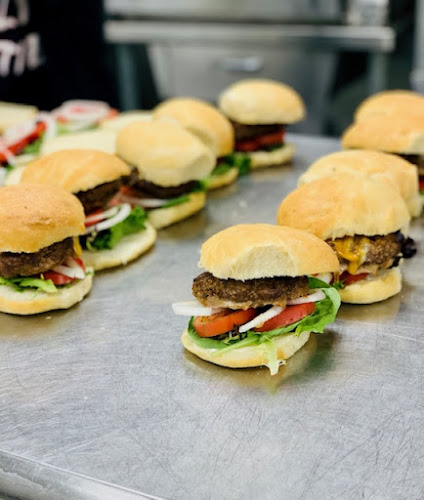 Comentarii opinii despre Cedar Feast House Catering Ltd