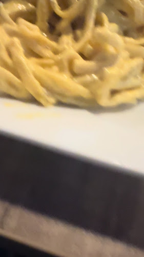 Opinii despre La Crema Peruvian Restaurant în Kitchener - Hospitality and gastronomy