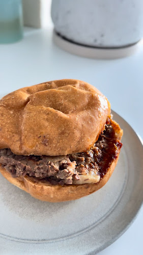 4 Crescent Rd, Toronto, ON M4W 1S9