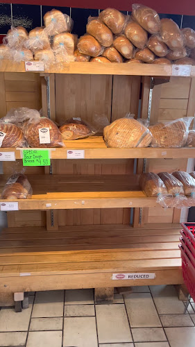 Opinii despre Roma Bakery & Deli în Hamilton - Hospitality and gastronomy