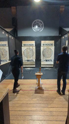 Comentarii opinii despre Woodchucks Axe Throwing