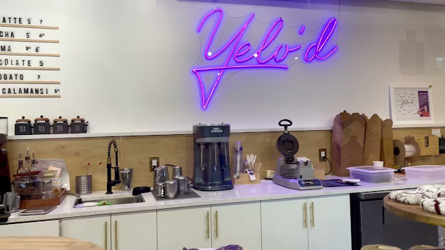 Opinii despre Yelo'd Ice Cream & Bake Shoppe în Edmonton - Hospitality and gastronomy