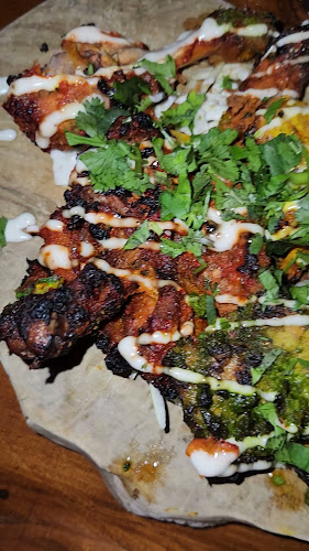 Opinii despre Masala Boyz Indian Lounge and Bar în Langley Twp - Hospitality and gastronomy