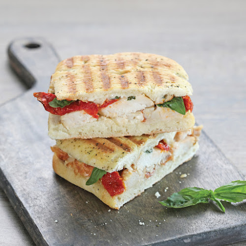 2305 McPhillips St, Winnipeg, MB R2V 3E1