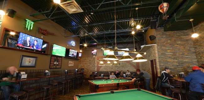 Opinii despre Bridges Ale House & Eatery, Bridges Liquor Store în Saskatoon - Hospitality and gastronomy