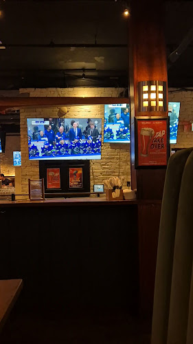 Opinii despre Malone's Taphouse în Vancouver - Hospitality and gastronomy