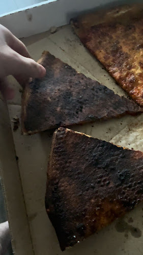 Opinii despre Connie & John's Pizza în Calgary - Hospitality and gastronomy