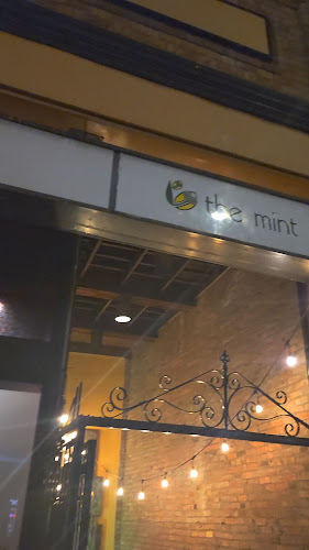 1414 Douglas St, Victoria, BC V8W 2G2