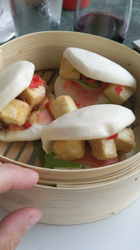 Riptide Beach Pub - Hospitality and gastronomy