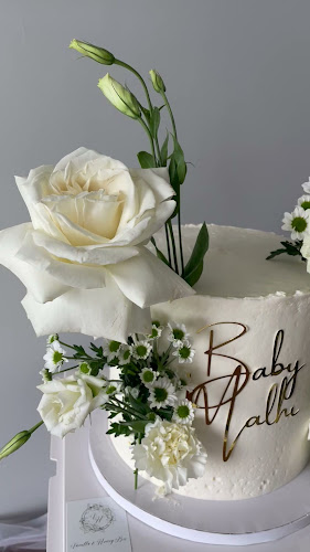 Vanilla & HoneyBee Custom Cakes Appointment Only* - Abbotsford