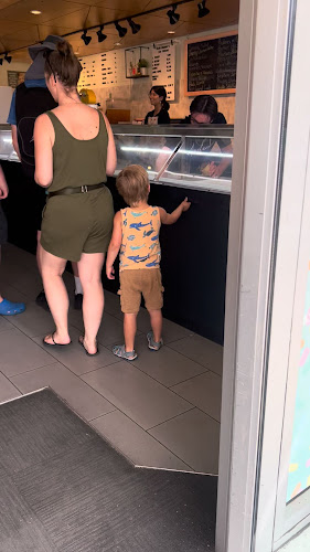 Opinii despre Tickleberry’s Downtown în Penticton - Hospitality and gastronomy