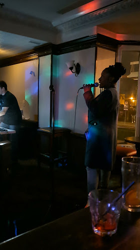 Comentarii opinii despre The Dickens