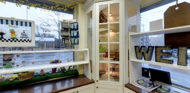 981 King St W, Hamilton, ON L8S 1K9