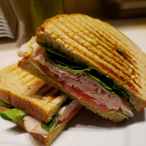 THE RIVERBRAKE CAFE BISTRO - Hospitality and gastronomy