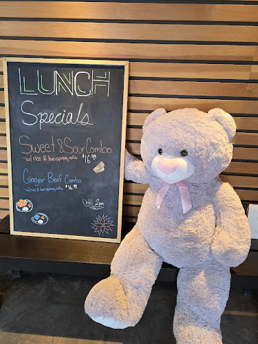 Opinii despre Isshin Sushi Bar & Asian Dining în Penticton - Hospitality and gastronomy