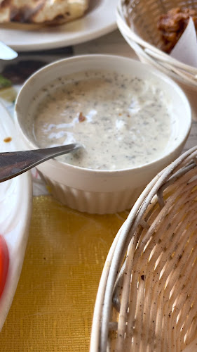 7964 Granville St, Vancouver, BC V6P 4Z2