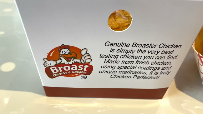 Opinii despre Broast Chicken and Waffles în Mississauga - Hospitality and gastronomy