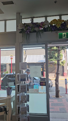 Opinii despre La Roux Patisserie în Victoria - Hospitality and gastronomy