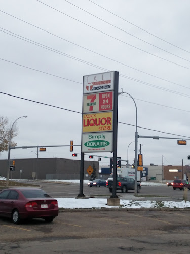 Opinii despre Jack's Liquor Store în Edmonton - Hospitality and gastronomy