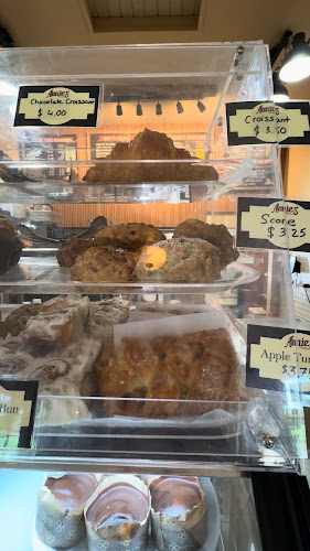 Opinii despre Annie's Café în Calgary - Hospitality and gastronomy