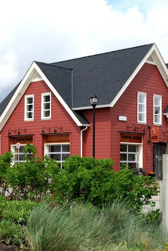 10931 Barnston View Rd, Pitt Meadows, BC V3Y 0B8