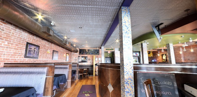 Spicy Olive Bar and Grille - Hospitality and gastronomy