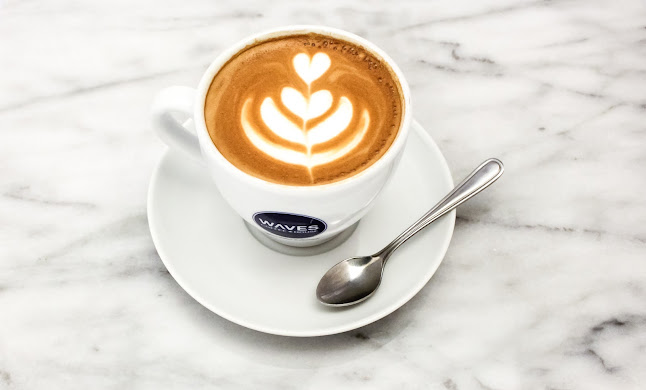 Waves Coffee House - Coquitlam Center - Hospitality and gastronomy