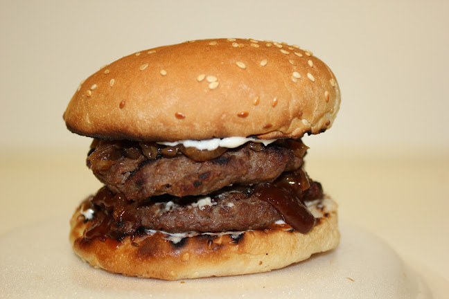 i:t char burger - New Westminster