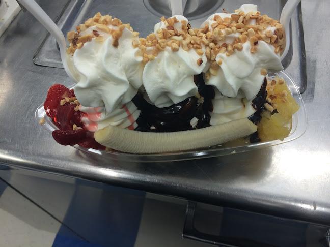 Tom's Dairy Freeze - Etobicoke