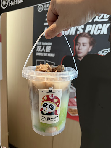 Opinii despre Haidilao Hot Pot Richmond în Richmond - Hospitality and gastronomy