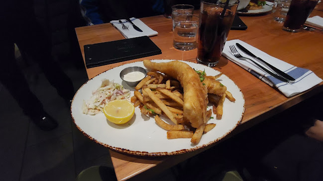 Opinii despre Smash Kitchen and Bar în Markham - Hospitality and gastronomy