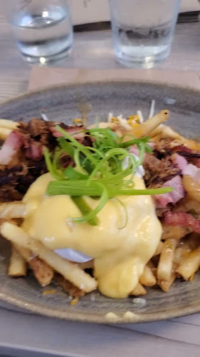 Opinii despre Big Feast Bistro în Maple Ridge - Hospitality and gastronomy