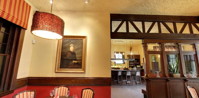 Resto Gare And Train Bar Bistro - Hospitality and gastronomy